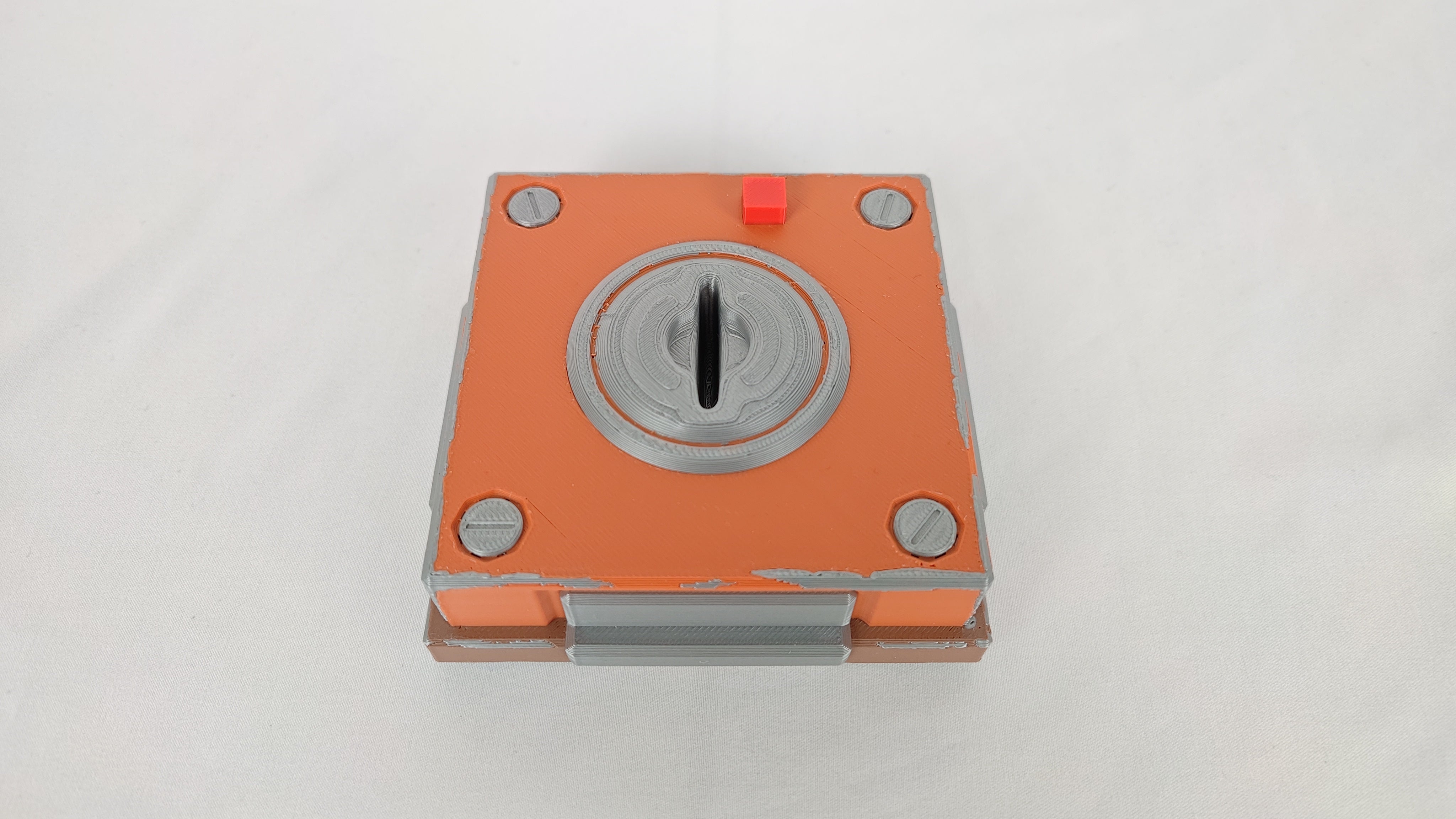 Rust Life-Size Key Lock Prop – DirtMerch